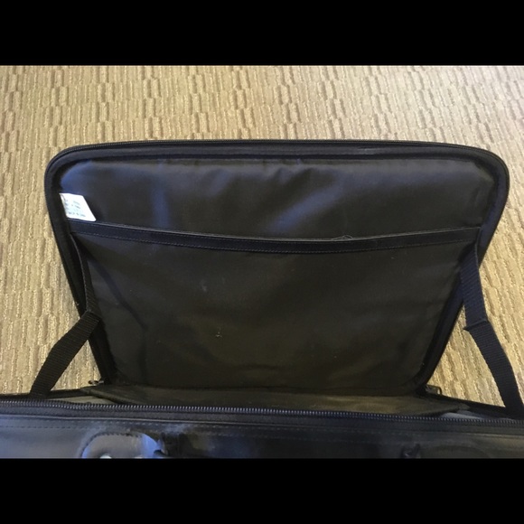 Laptop Bag - 2 Pockets - Picture 4 of 9
